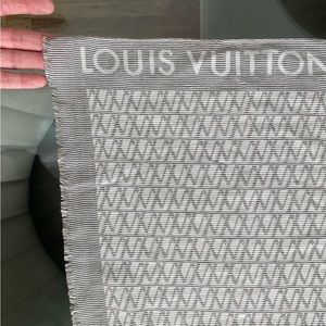 Louis Vuitton cotton/silk logo scarf - vintage